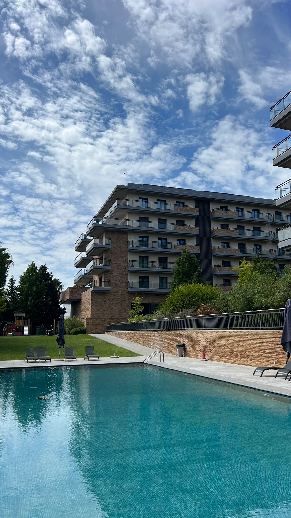 Lisbon Residential Apartment — Real Estate
